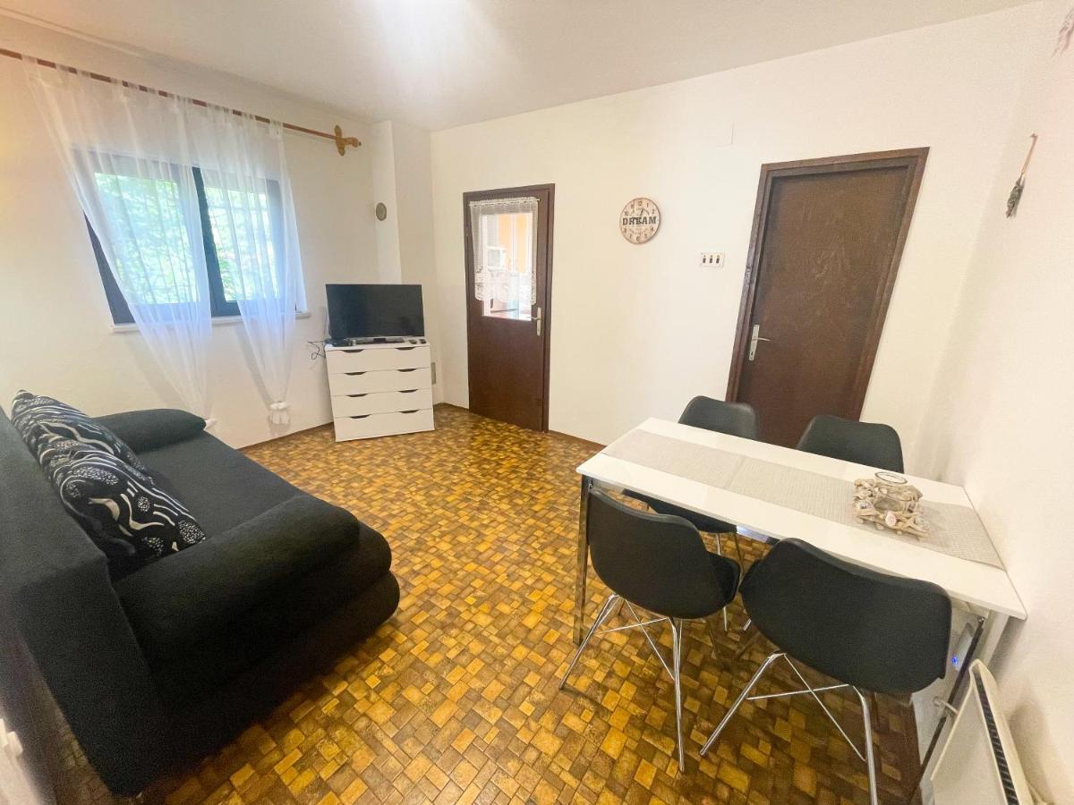 Apartmani Irena Jadranovo Exteriér fotografie